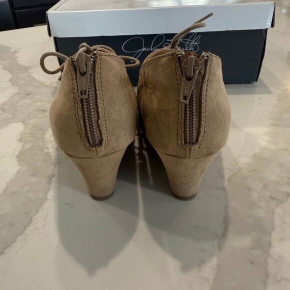 Jaclyn Smith Effie Taupe Lace Up Back Zip Wedge Sandals Women's 7M Tan Summer - Picture 2 of 9